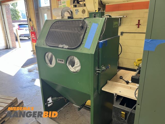 Lot 30-1080 - Empire S-36 Sand Blaster