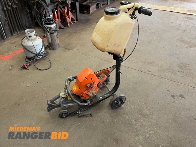 Lot 30-3342 - 1 Husqvarna 375K Concrete Saw Portable Gas Powered