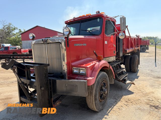 Lot 30-3482 - 1994 Western Star 4800 4842F 6x4 Dump Truck