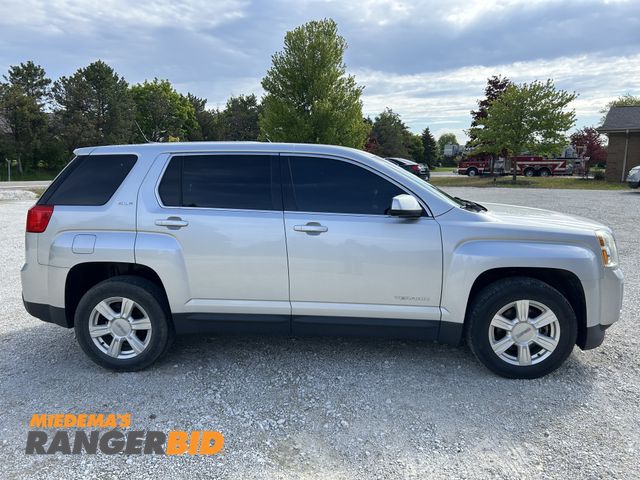 Lot 30-11171 - 2015 GMC Terrain SLE1 SUV FWD