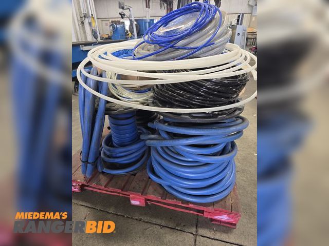Lot 30-10831 - Misc. lot of hose