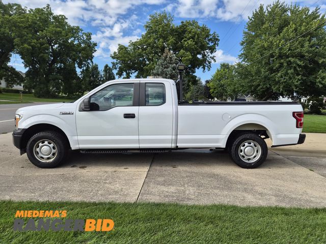 Lot 30-3297 - 2018 Ford F150 XL Long Box 99,900 miles Pickup Truck 4x4