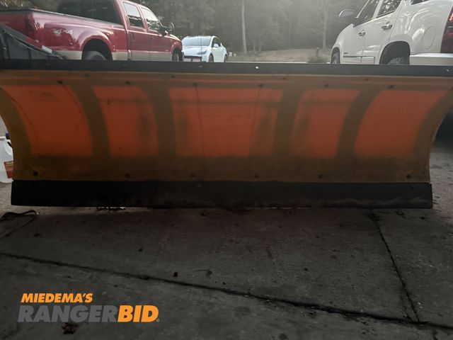 Lot 30-10744 - Meyer snow Plow