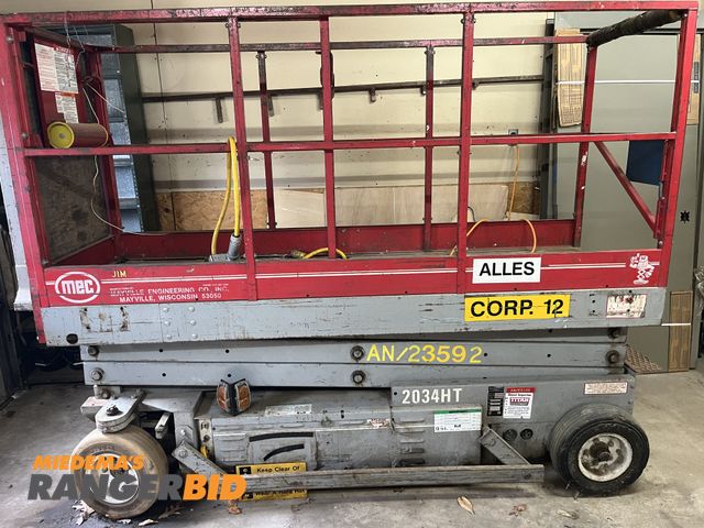 Lot 30-4837 - Mec 2034HT Scissor Lift