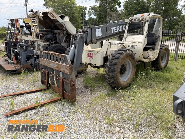 Lot 30-11262 - Terex Handlers TH8420 Telehandler
