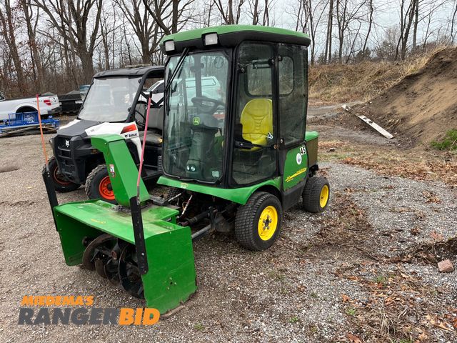 Lot 30-2558 - 2010 John Deere 1445 Series 2 Tractor
