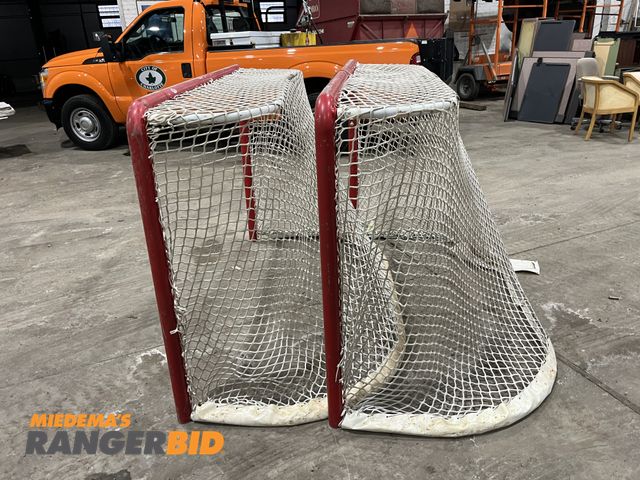 Lot 30-4638 - Lot includes 2 hockey goals.