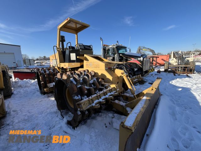 Lot 30-4220 - 1989 Dynapac CT25 Sheepsfoot / Padfoot Compactor