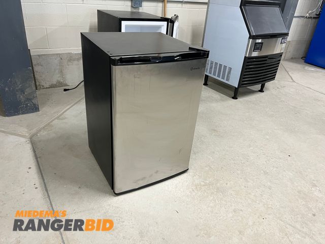 Lot 30-3311 - New Stakol EP23796 Household Freezer Upright Freezer Municipality owned.