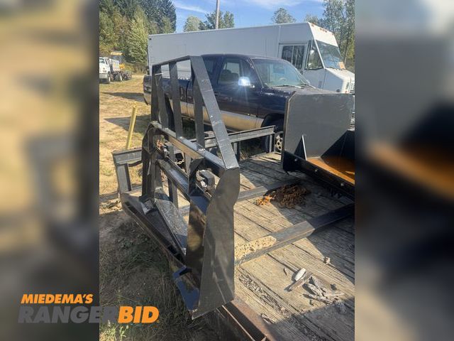 Lot 30-10932 - New quick attach forks 48”