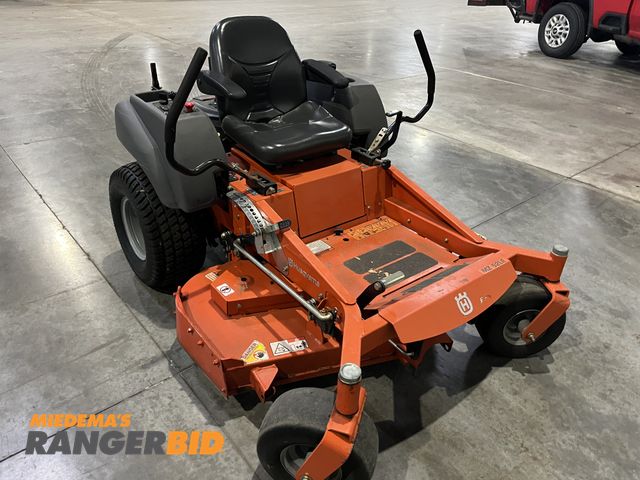 Lot 30-4239 - Husqvarna MZ52LE Zero-Turn Lawn Mower