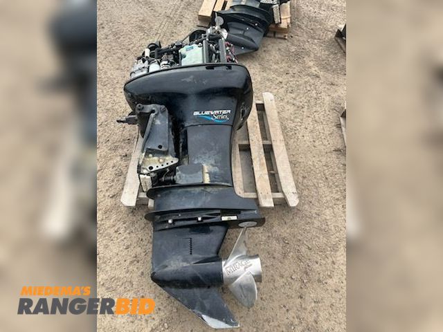 Lot 30-4548 - 1 1999 Mercury OPTI Max V6, 200HP, Hours Unknown, has only been in fresh water, Excellent running condition  when removed from boat. Comes with the parts for 1 motor.