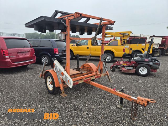 Lot 30-3198 - Trailer Mounted Arrow Board