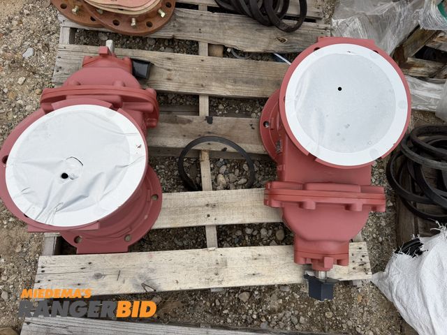 Lot 30-5833 - Lot of (2) Lansdale, part #LVPVMJMJ, fire main gate valves for 8" diameter pipe.