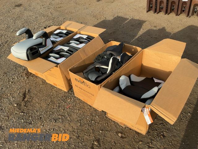 Lot 30-2351 - (10) Evenflo Big Kid Booster Seats, three have back pieces