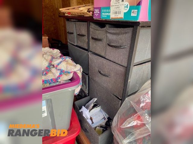 Lot 30-11470 - 1 Unit- Unit 11 Storage Unit Complete unit Must be cleaned out, nothing can be left behind.