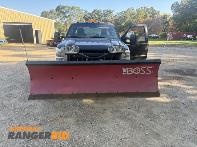 Lot 30-10719 - 2012 Ford F350 XL Extended Cab Short Box Pickup Truck Plow Truck 4x4 Good running 4x4 truck with bos...