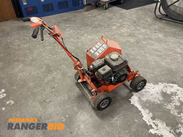 Lot 30-4914 - HUSQVARNA  BE550 Recoil Start  BED EDGER/ CABLE LAYER