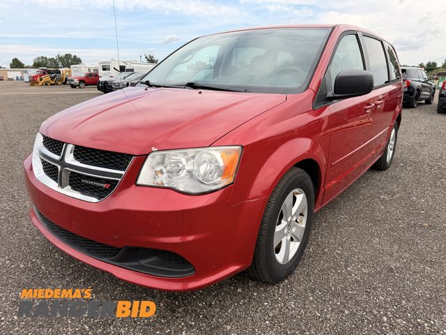 Lot 30-3331 - 2013 Dodge Caravan SE with 45,115 miles Mini Van FWD