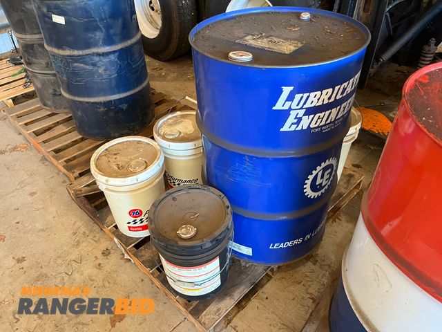 Lot 30-2917 - Pallet of Oil shown.
Municipality owned. Seller will load.