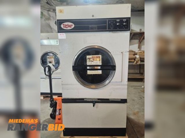 Lot 30-532302 - 1 UniMac DTB75CG Commerical 75 LB dryer Natural gas 75 lb. Hotel dryer. Inspection of the items can ...