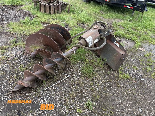 Lot 30-92511 - Bobcat 5C Skid Steer Auger