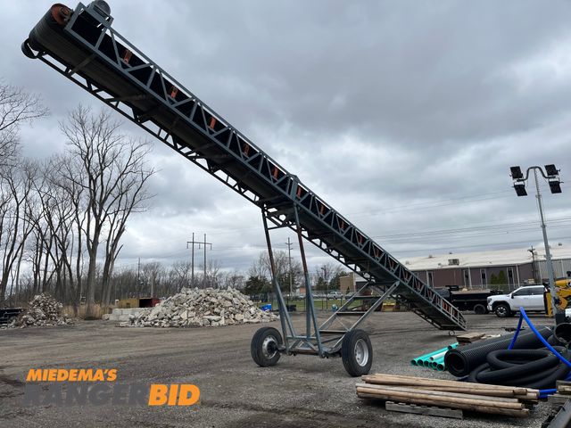 Lot 30-2598 - Better BE3660C 36" x 60' Portable Radial Stacking Conveyor Specialty Equipment
