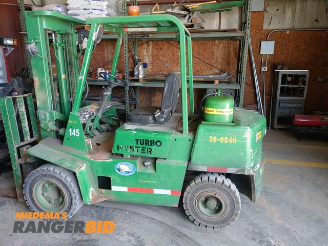 Lot 30-11340 - 1988 Hyster H60XL MIL Diesel Forklift