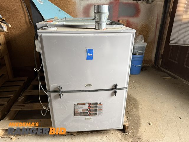 Lot 30-5700 - (1) 2023 Rheem/Sure, model S801T1255A24UHSNAS, 125,000 BTU/HR natural gas updraft furnace, S/N W1023...