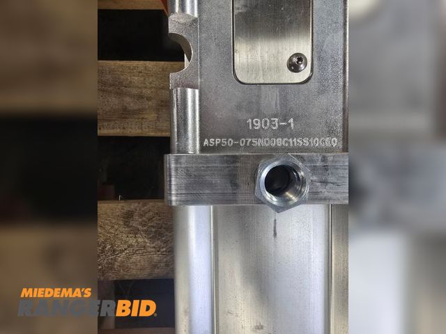 Lot 30-30-2800 - 2 New E&amp;E Custom  Shotpins.com 1903-1 Linear Shot Pin Linear shot pin for locating pallets or st...