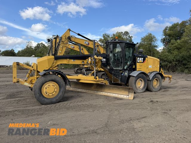Lot 30-1336 - 2015 CAT 12M3 AWD Grader