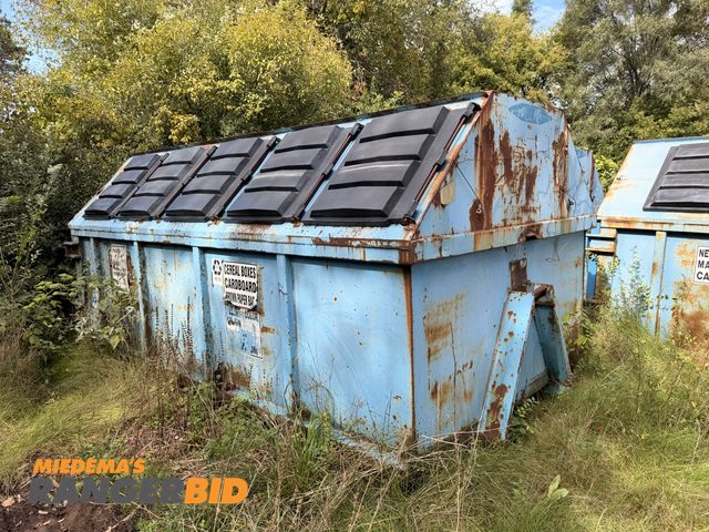 Lot 30-3615 - Leland Recycling roll off dumpster 80" tall x 94" x 16' Metal