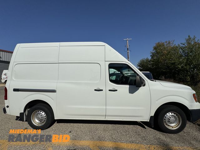 Lot 30-JX181 - 2018 Nissan NV2500 Cargo Van RWD 2018 Nissan NV2500 with 224,742 miles. Check Engine light is on. Fl...