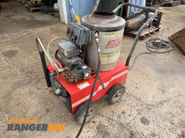 Lot 30-3697 - Hotsy HC165L.1 Heated Pressure Washer Gas Powered Electric Start