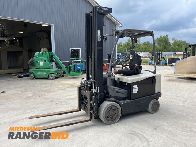Lot 30-868 - 2015 Crown FC4525-60 Forklift