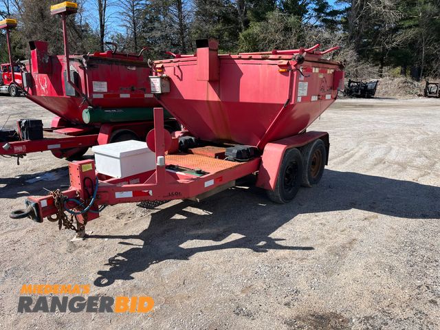 Lot 30-2205 - 2007 Falcon Hot Patch Box