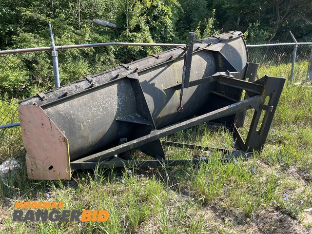 Lot 30-2399 - Root 1-Way Front Plow Municipality owned, Seller will load.