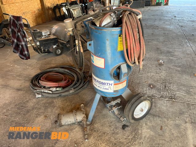 Lot 30-2532 - ABEC Sand Blaster comes with all the equipment shown.