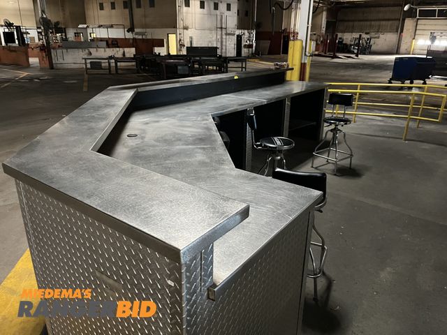 Lot 30-4511 - Stainless Steel Counter with diamond plating and outlets