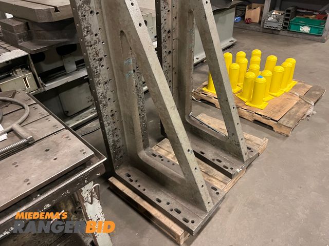 Lot 30-2410 - Set of (2) Large Angle Plates 31" x  60" Seller will load.