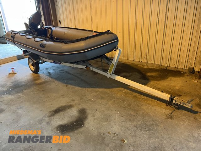 Lot 30-968 - 1990 Avon Supersport S4.00 R.I.B. Boat
