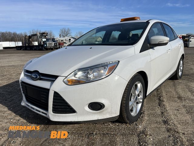 Lot 30-4304 - 2014 Ford Focus Sedan FWD