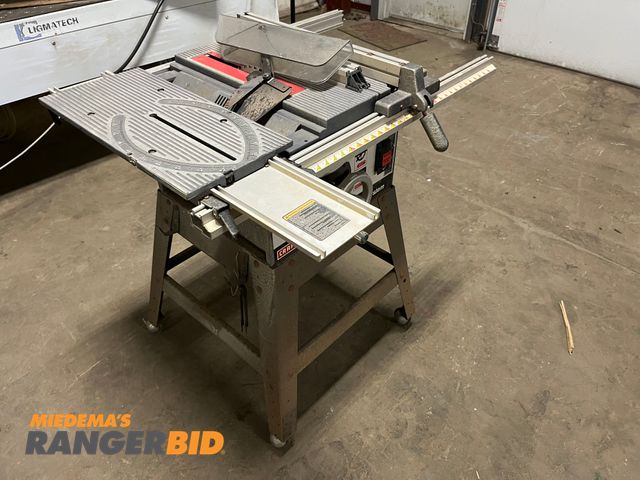 Lot 30-2226 - Craftsman 10' Table Saw System Electric Powered Single Phase
