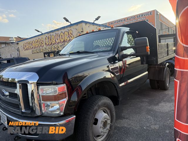 Lot 30-10936 - 2008 Ford F-350 with 118,661 miles Regular Cab Dump Bed Pickup Truck 4x4