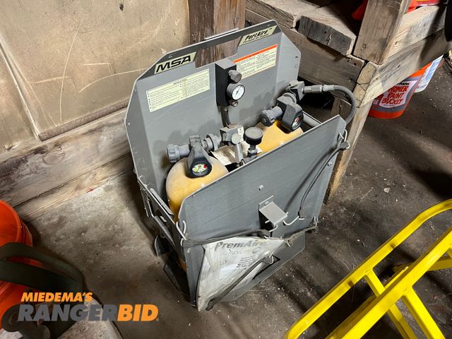 Lot 30-2877 - MSA Port Aire air supply