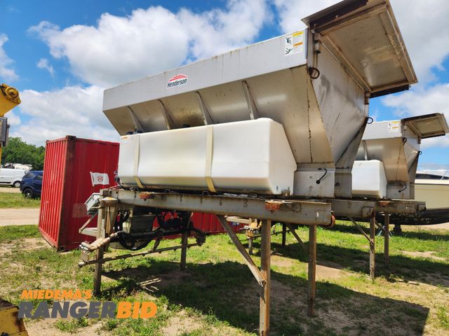 Lot 30-1635 - 2020 Henderson Slide Out Salt Box