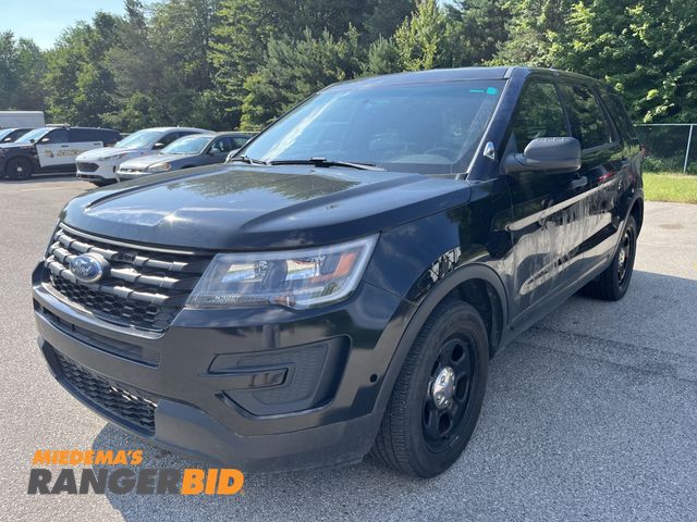 Lot 30-722 - 2016 Ford Explorer with a 3.7L V6 DOHC 24V engine. x Police AWD