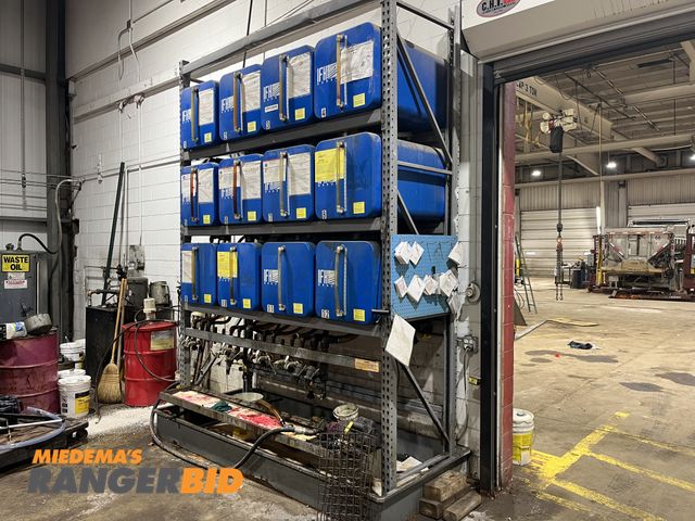 Lot 30-10775 - Fluid Dispenser Rack with Pump