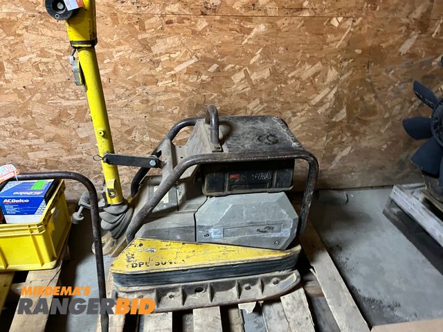 Lot 30-579 - Wacker Neuson DPU5045H Reversible Plate 24" Compactor
