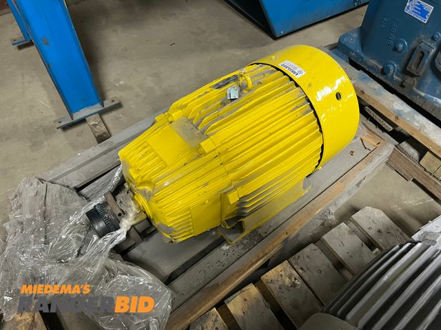 Lot 30-605 - Reuland electric motor hp 20 frame 326tx s/n#881104B-1